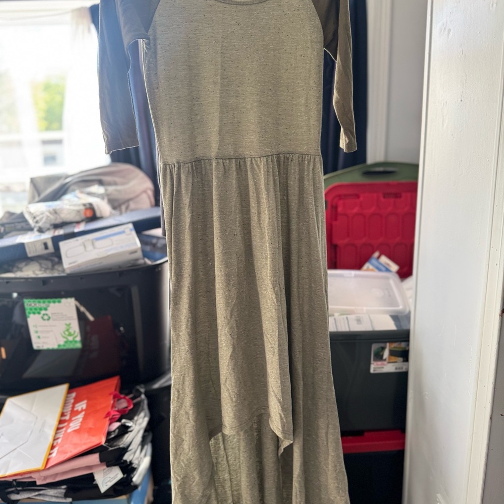 Elegant Gray Maxi Dress